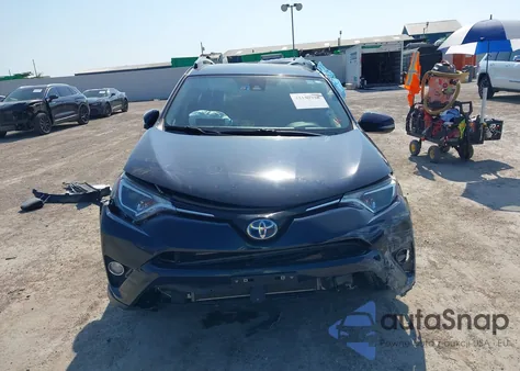 2017 Toyota Rav4 Hybrid Xle z USA, uszkodzony, nr VIN JTMRJREV6HD144850